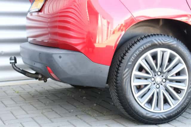 Peugeot 2008 (2018) thumbnail 10