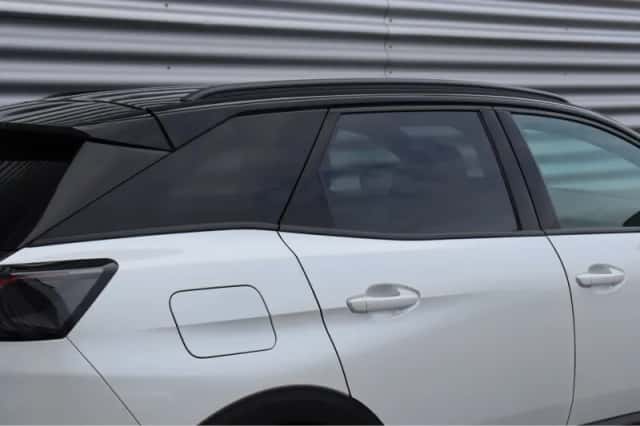 Peugeot 3008 (2023) thumbnail 11