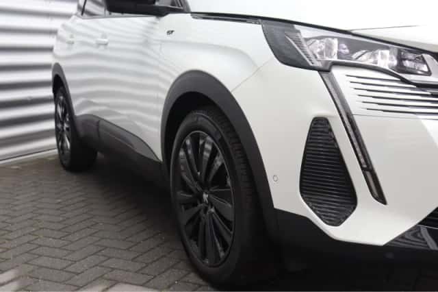 Peugeot 3008 (2023) thumbnail 17