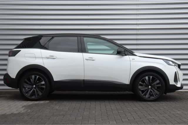 Peugeot 3008 (2023) thumbnail 3