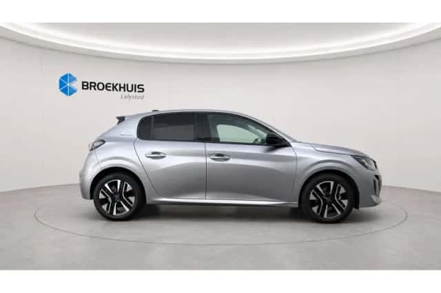Peugeot 208 (2024) thumbnail 3