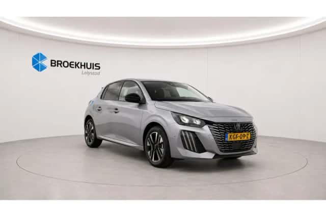 Peugeot 208 (2024) thumbnail 4