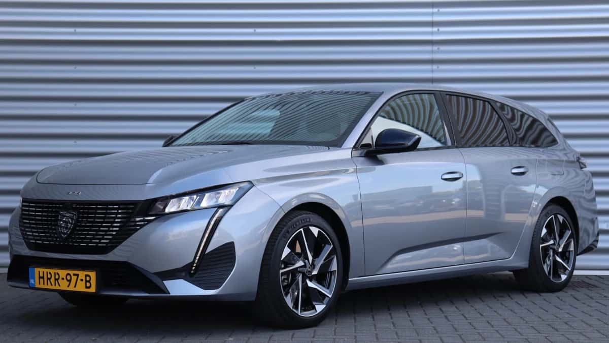 Peugeot 308 (2025) — foto 1