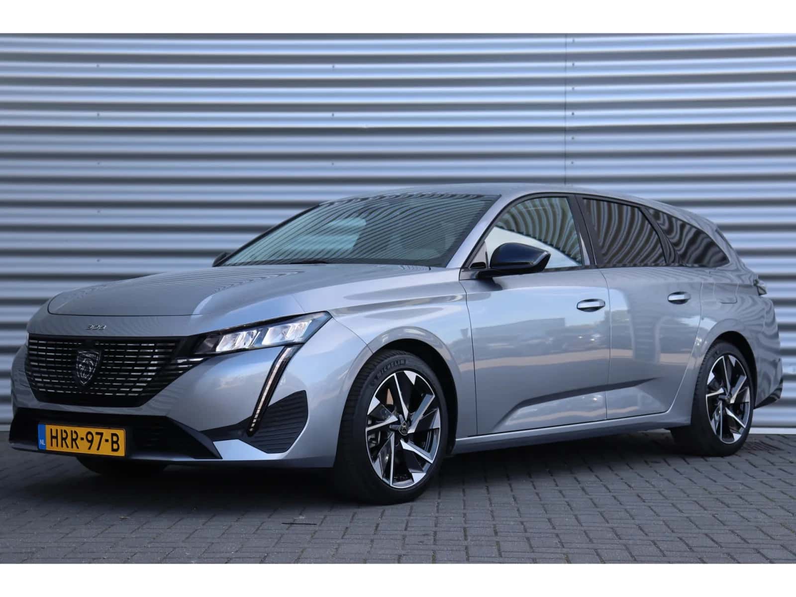 Peugeot 308 (2025) — foto 1