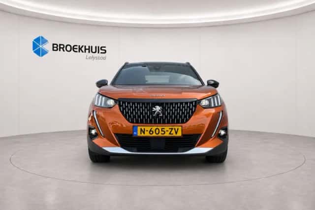 Peugeot 2008 (2021) thumbnail 4