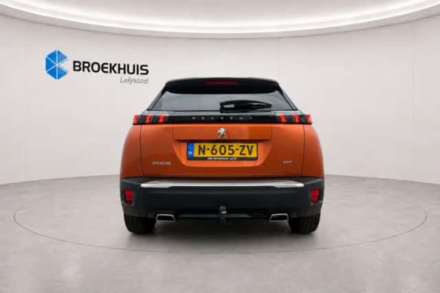 Peugeot 2008 (2021) thumbnail 6