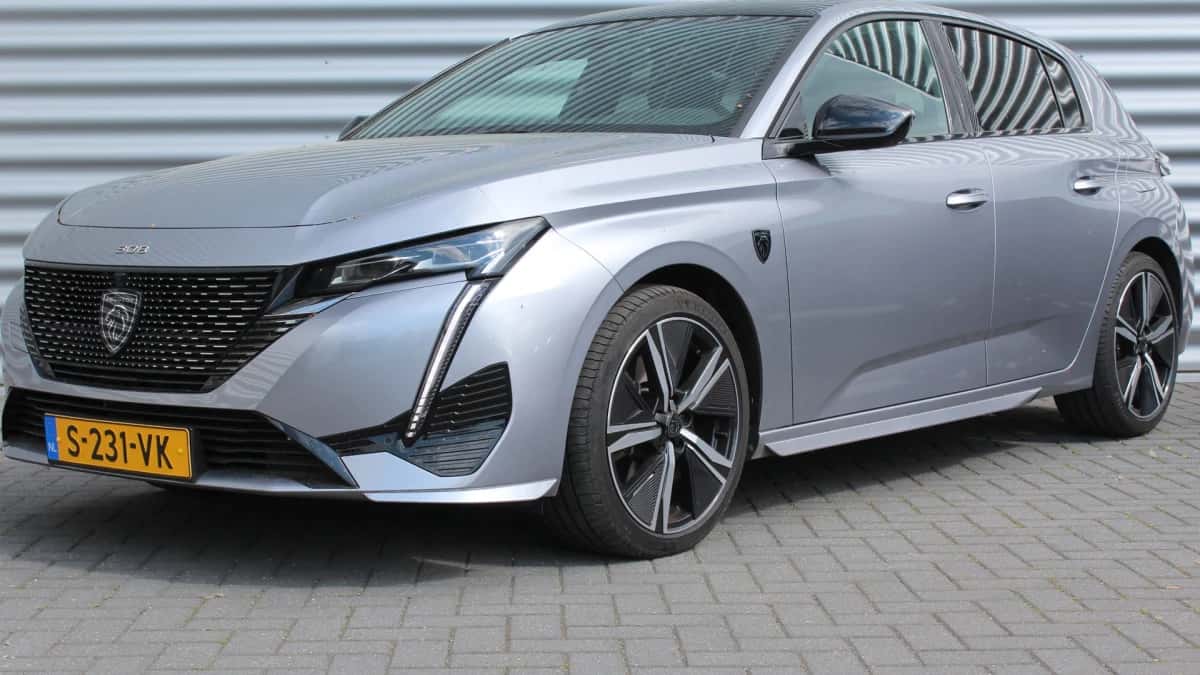 Peugeot 308 (2022) — foto 1