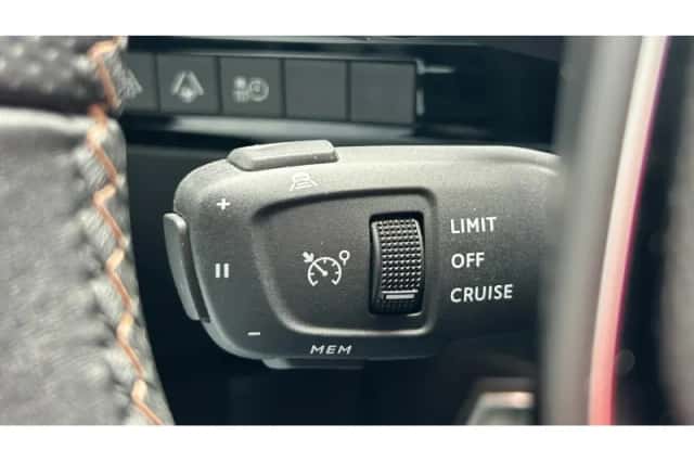 Peugeot 508 (2022) thumbnail 25