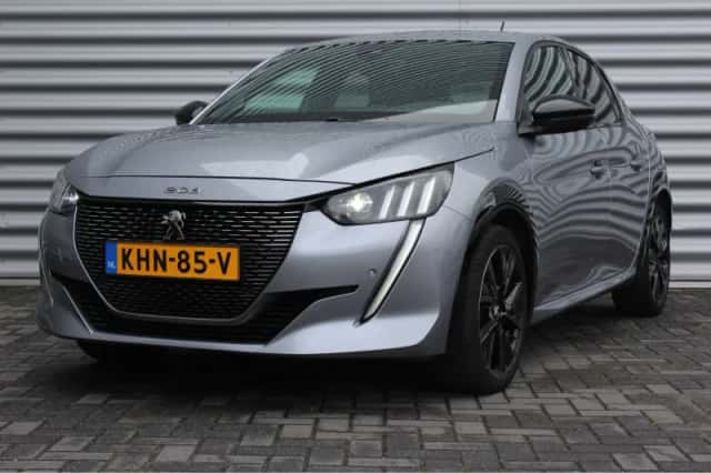 Peugeot 208 (2023) thumbnail 1