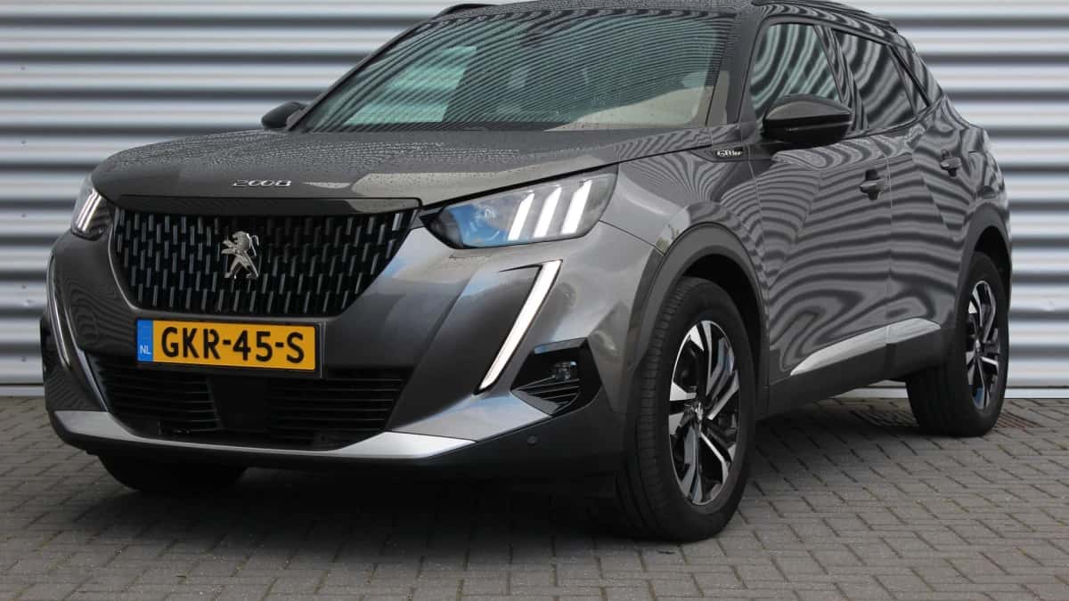 Peugeot 2008 (2020) — foto 1
