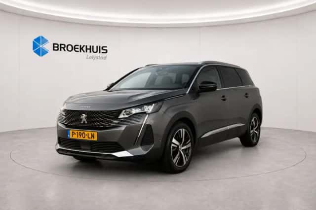 Peugeot 5008 (2022) thumbnail 1