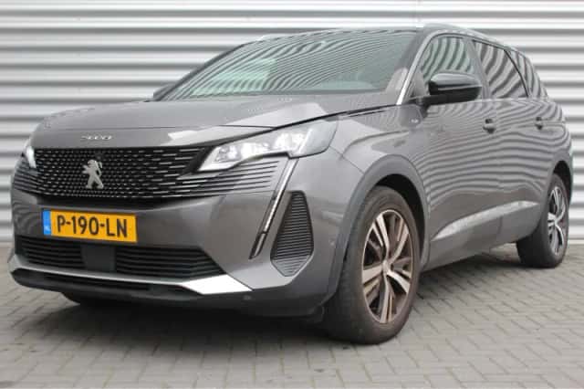 Peugeot 5008 (2022)
