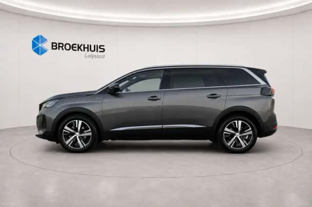 Peugeot 5008 (2022) thumbnail 2
