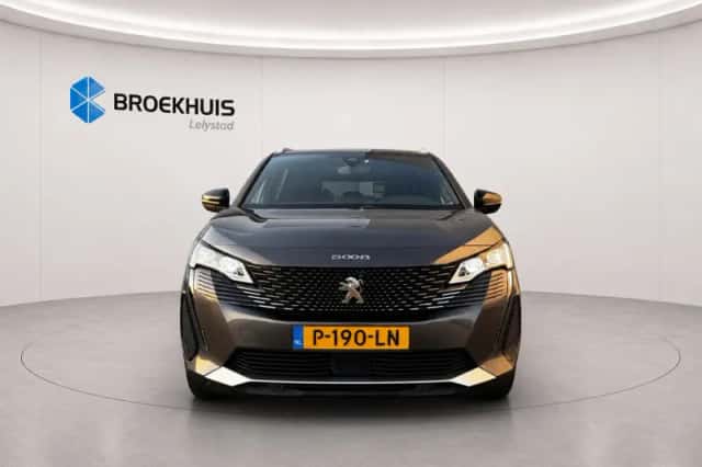 Peugeot 5008 (2022) thumbnail 5