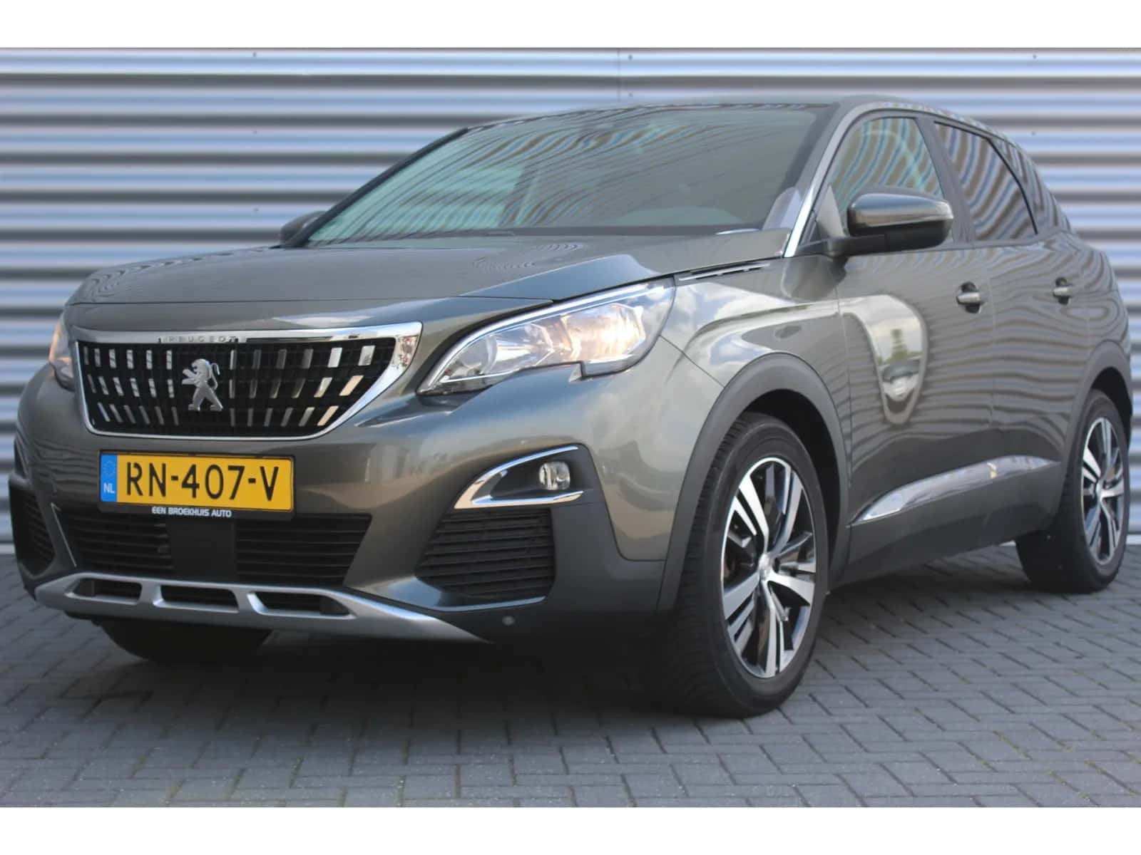 Peugeot 3008 (2018) — foto 1