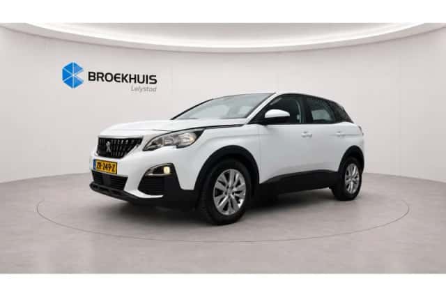 Peugeot 3008 (2018) thumbnail 6