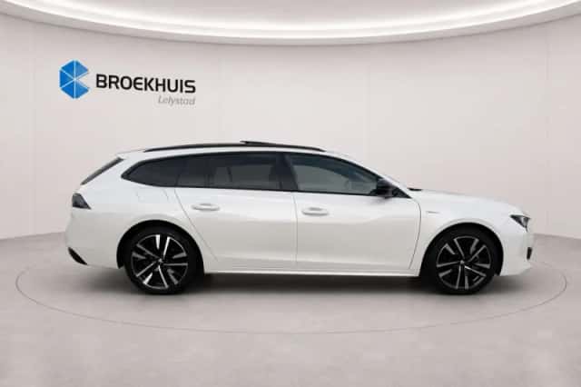 Peugeot 508 (2022) thumbnail 3