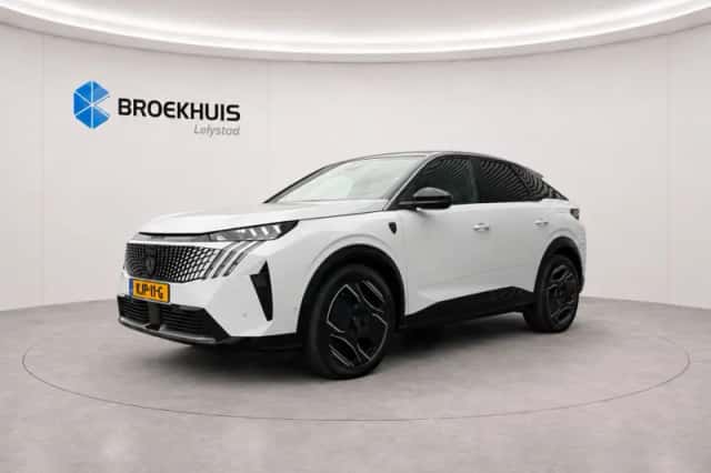 Peugeot e-3008 (2025) thumbnail 1