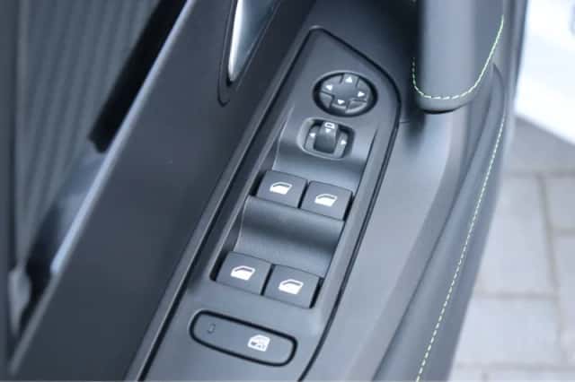 Peugeot 2008 (2025) thumbnail 24