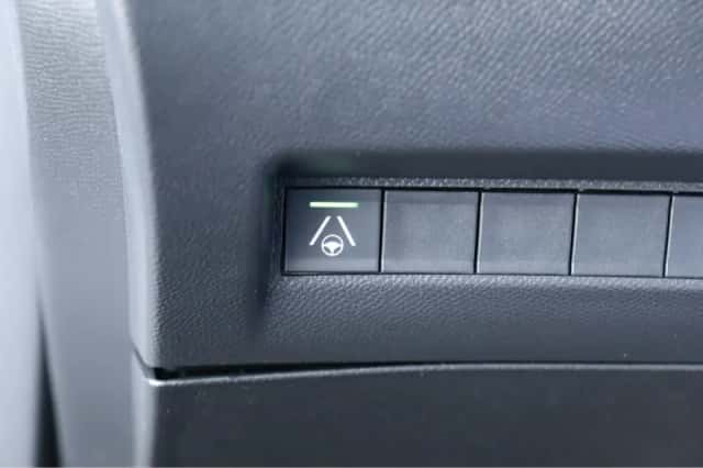 Peugeot 2008 (2025) thumbnail 25