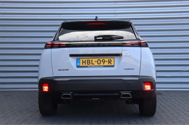 Peugeot 2008 (2025) thumbnail 8