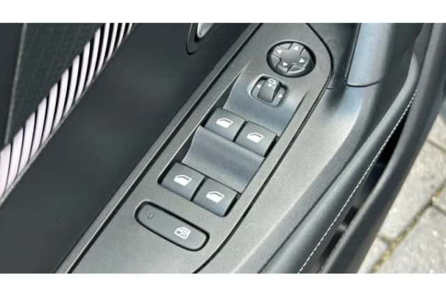Peugeot e-2008 (2025) thumbnail 21