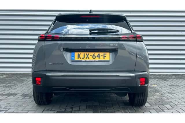 Peugeot e-2008 (2025) thumbnail 8