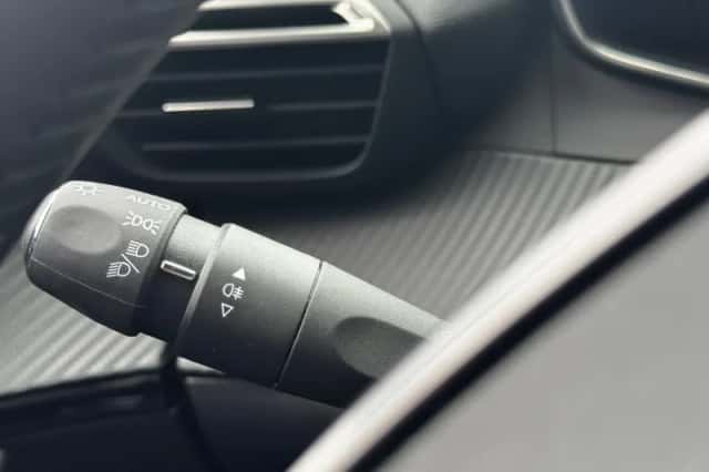 Peugeot e-2008 (2025) thumbnail 20