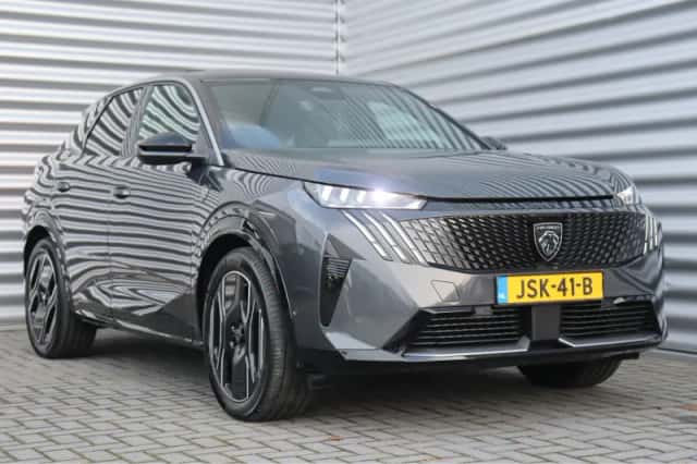 Peugeot e-3008 (2025) thumbnail 4
