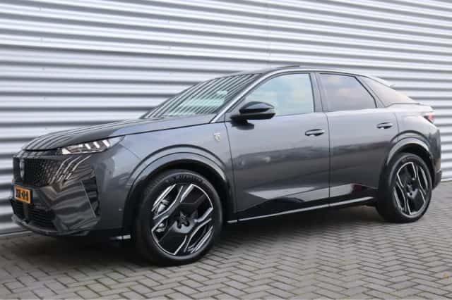 Peugeot e-3008 (2025) thumbnail 6