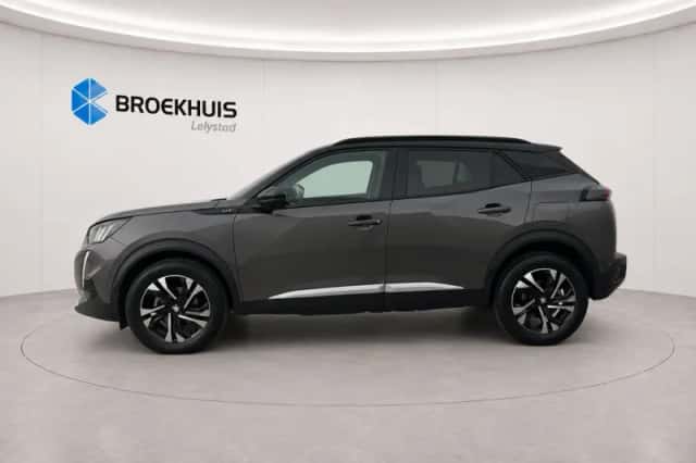 Peugeot 2008 (2022) thumbnail 2
