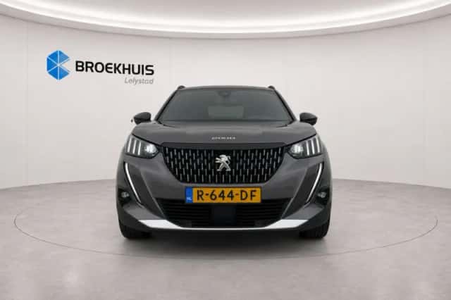 Peugeot 2008 (2022) thumbnail 5