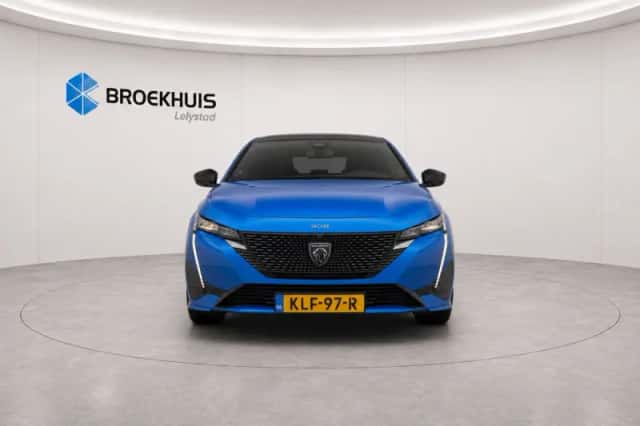 Peugeot 308 (2022) thumbnail 5