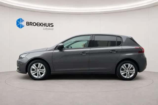 Peugeot 308 (2019) thumbnail 2