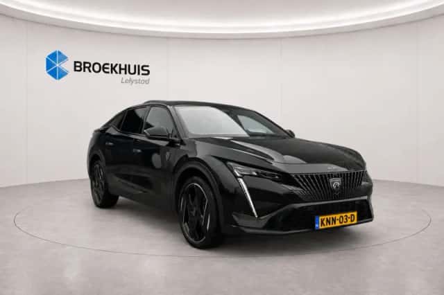 Peugeot 408 (2024) thumbnail 4