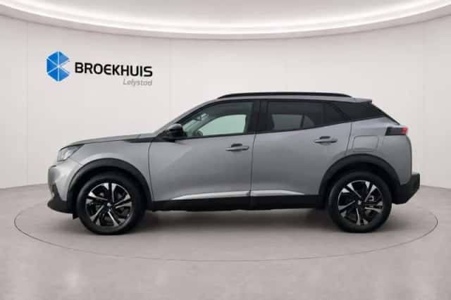 Peugeot 2008 (2022) thumbnail 2