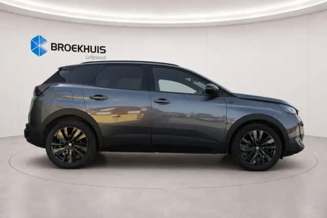 Peugeot 3008 (2024) thumbnail 3