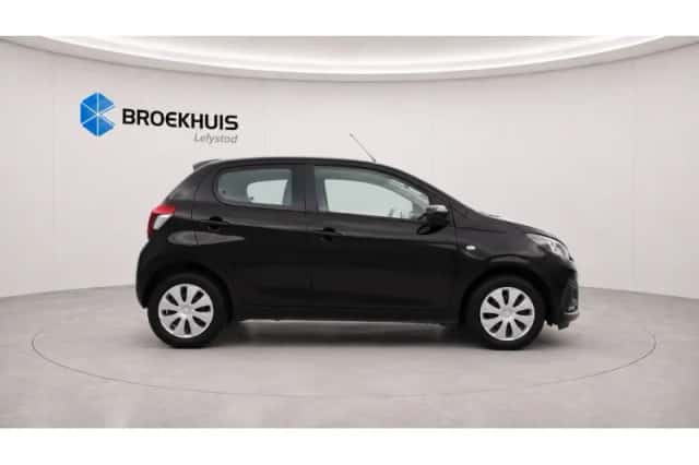 Peugeot 108 (2021) thumbnail 3