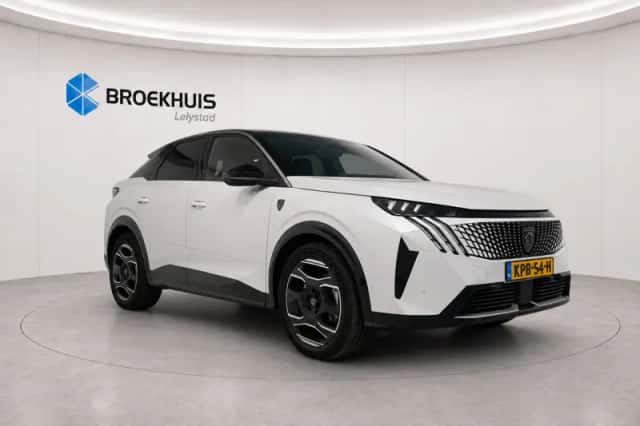 Peugeot e-3008 (2025) thumbnail 4