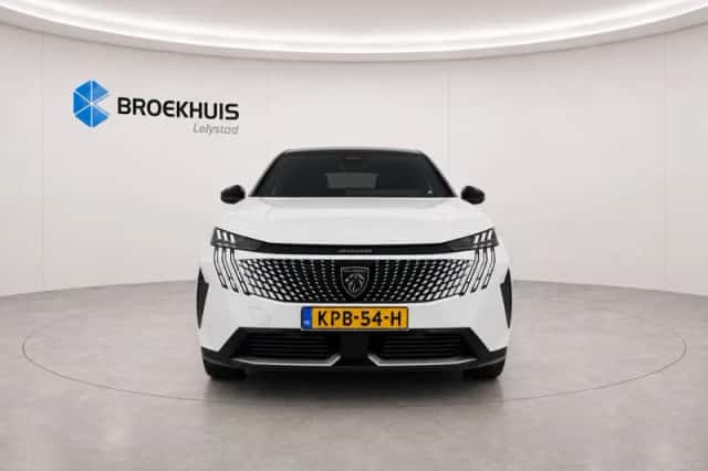Peugeot e-3008 (2025) thumbnail 5