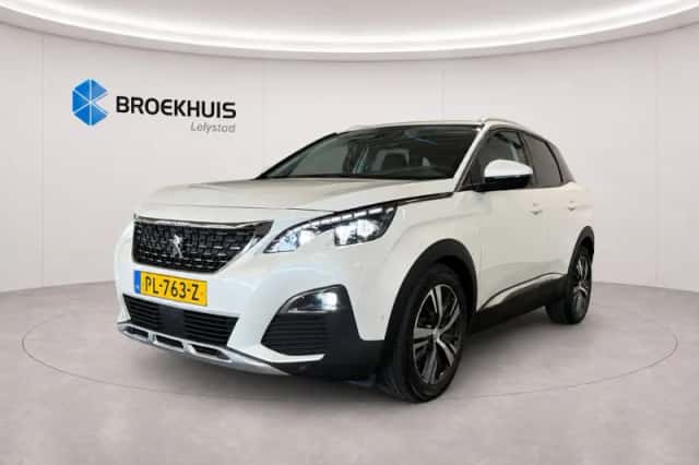 Peugeot 3008 (2017) thumbnail 1