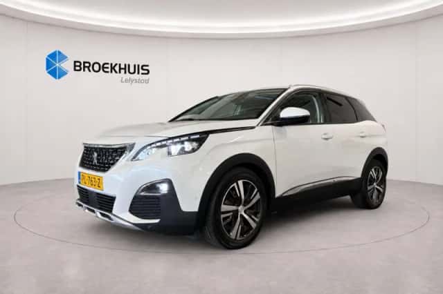 Peugeot 3008 (2017) thumbnail 6