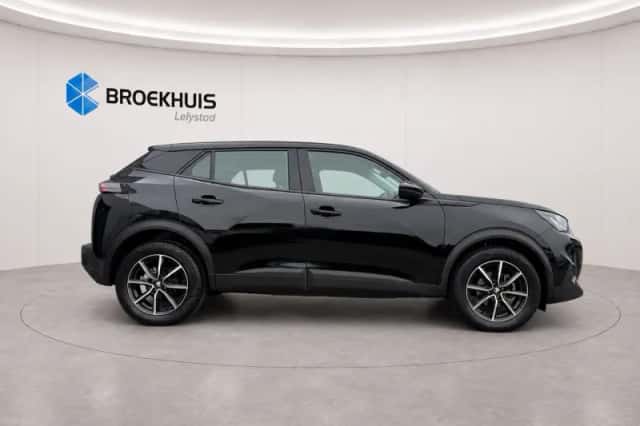 Peugeot 2008 (2020) thumbnail 3