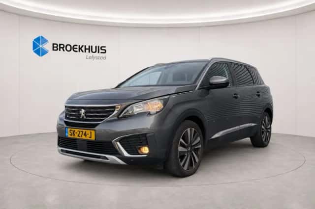 Peugeot 5008 (2018) thumbnail 1