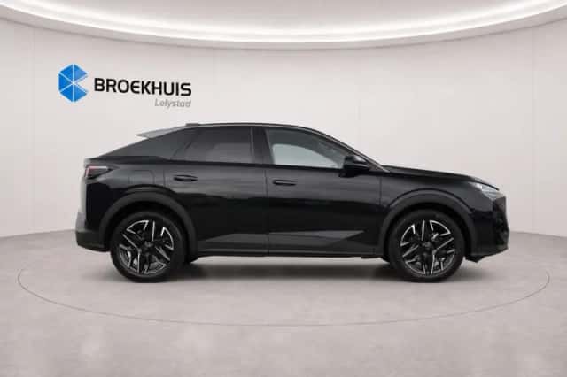 Peugeot 3008 (2025) thumbnail 3