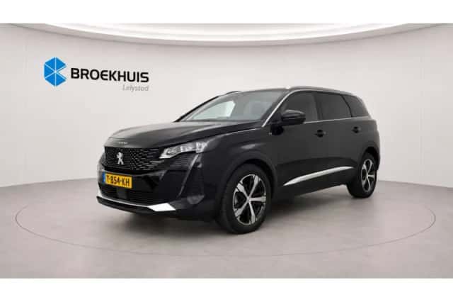 Peugeot 5008 (2023) thumbnail 4