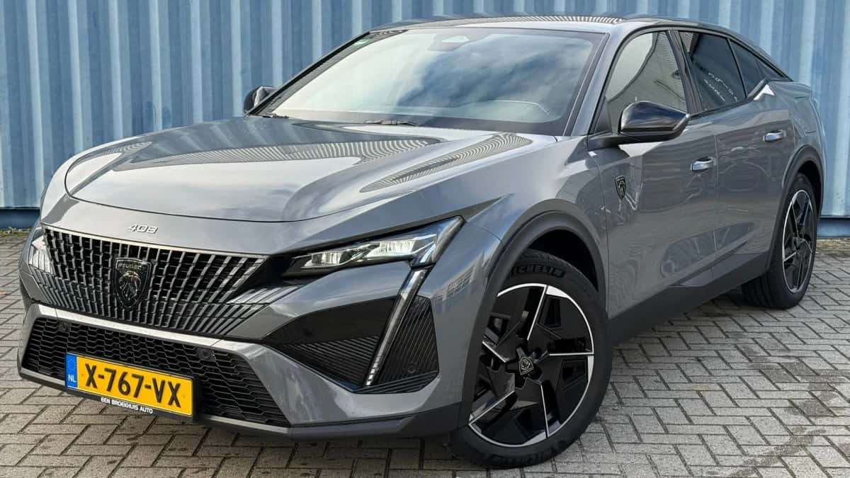 Peugeot 408 (2024) — foto 1