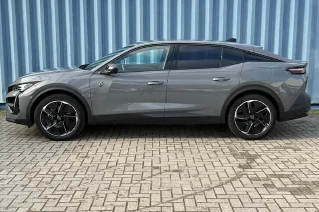 Peugeot 408 (2024) thumbnail 2