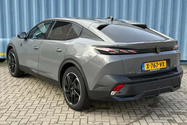 Peugeot 408 (2024) thumbnail 3