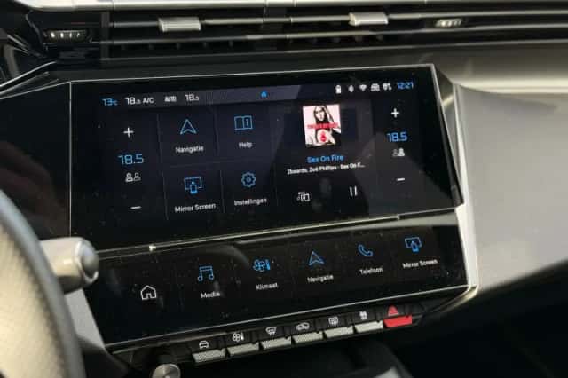 Peugeot 408 (2024) thumbnail 29